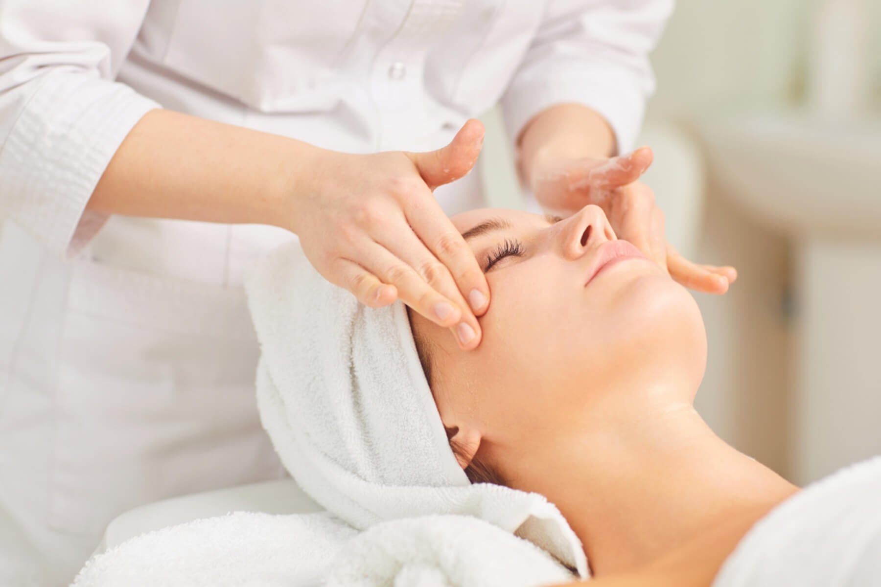 Customized Eminence Organic Facial