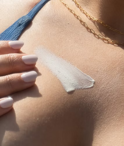 Coola Illuminating Melt SPF 40